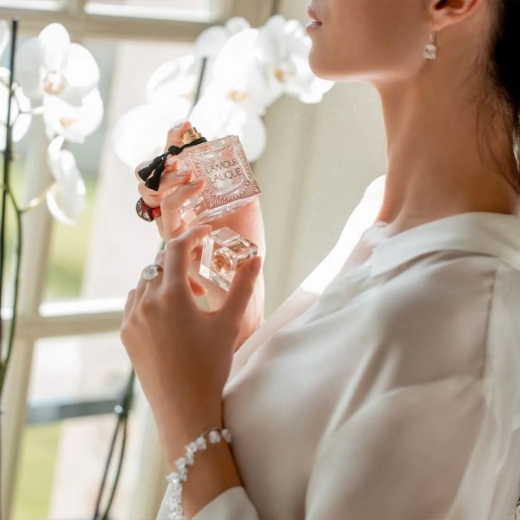 صورة لاليك لي امور بارفيوم 100مل نسائي