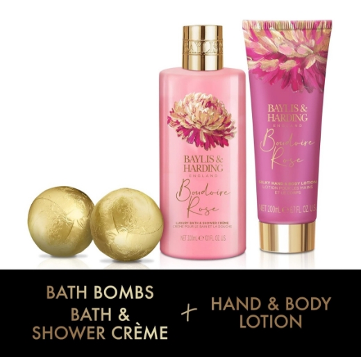 صورة  'بايليس اند هاردينج طقم نسائي رجالي