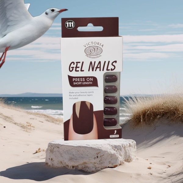 الصورة: فيكتوريا اظافر جل 111