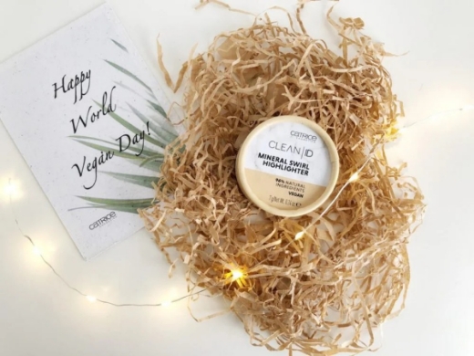 صورة كاتريس هايلايتر كلين آي دي مينيرال سويرل 020 ذهبي 7 جرام