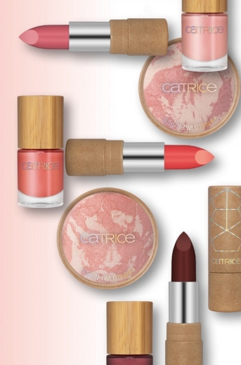 صورة لون الشفاه غير اللامع من كاتريس بيور سيمبلسيتي C03