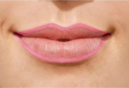 صورة كاتريس قلم تحديد الشفاه أكوا إنك بينك أور ناثينج 090 