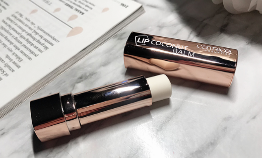 صورة كاتريس بلسم الشفاه بجوز الهند قبلة جوز الهند010 