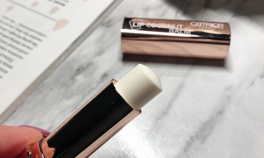 صورة كاتريس بلسم الشفاه بجوز الهند قبلة جوز الهند010 