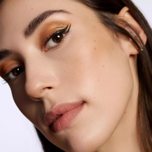 صورة كاتريس فرشاة تحديد العيون المقاومة للماء 24 ساعة أسود فائق مقاوم للماء 010 