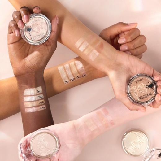 صورة كاتريس هايلايتر مور ذان جلو 030 بيوند جولدن جلو 5.9 جرام