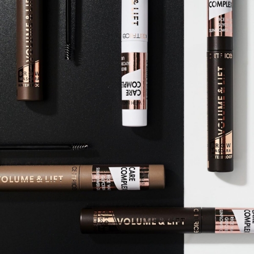 صورة كاتريس ماسكارا فوليوم آند ليفت للحواجب مقاومة للماء بني داكن 040 