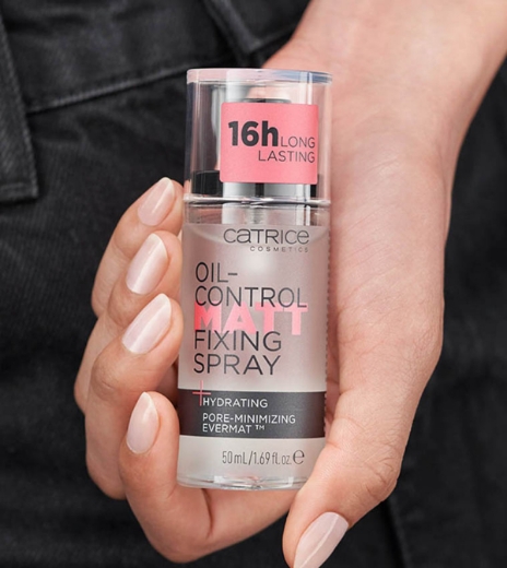 صورة كاتريس رذاذ للتحكم في الزيوت وتثبيت الشعر غير اللامع 