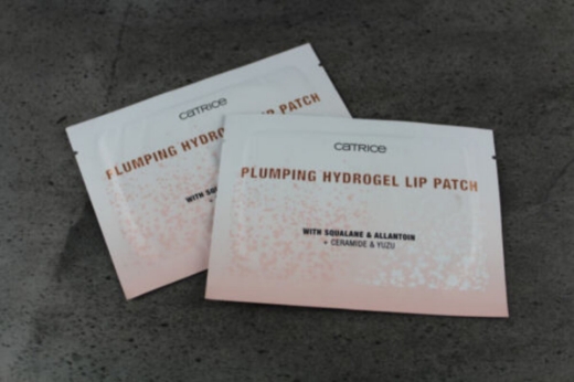 صورة كاتريس لاصقة شفاه هيدروجيلية لتكبير البشرة قطعة واحدة