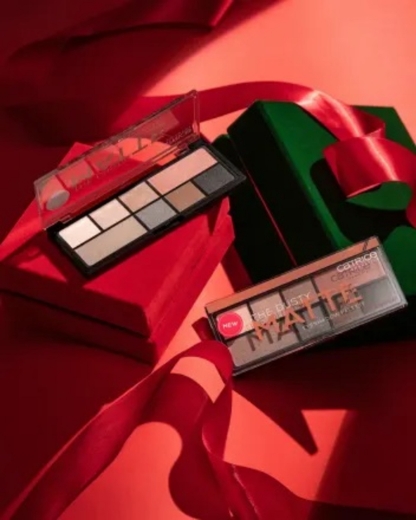 صورة كاتريس مجموعة ظلال العيون ذا بيور نود 