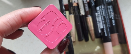 صورة كاتريس مبراة مستحضرات التجميل