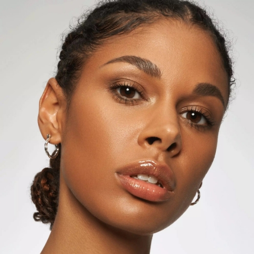 صورة كاتريس معزز الشفاه بلامب إت أب 070