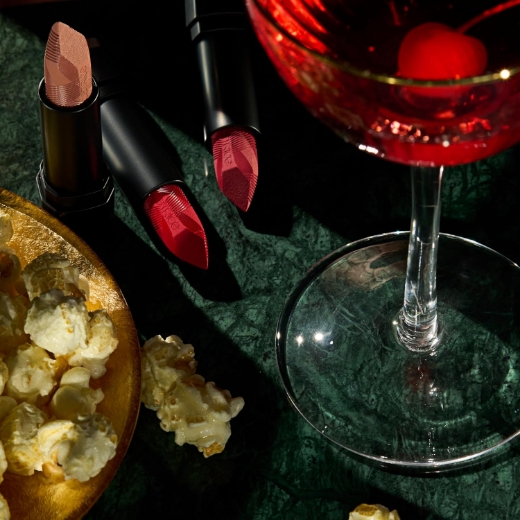 صورة كاتريس أحمر شفاه سكاندلوس مات 110