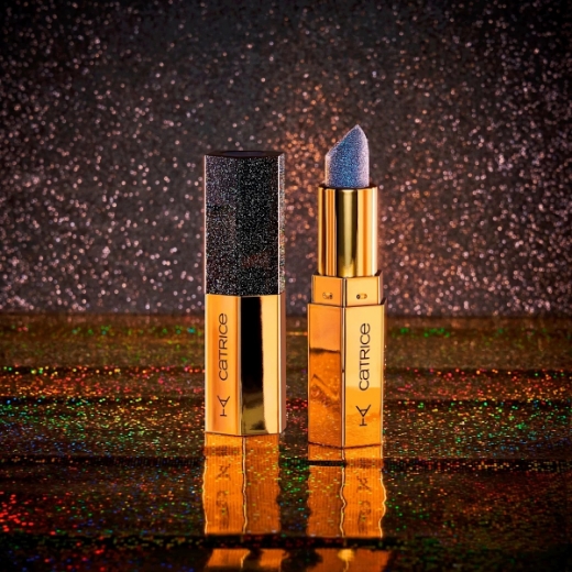 صورة كاتريس أباوت تونايت أحمر شفاه ميتاليك C01