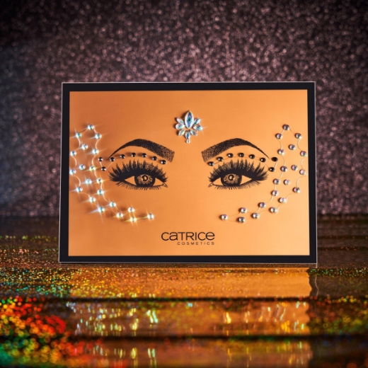 صورة كاتريس رقائق تزيين الأظافر اللامعة C01