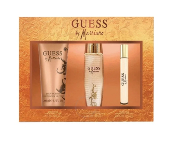 الصورة: جيس مارسيانو طقم نسائي