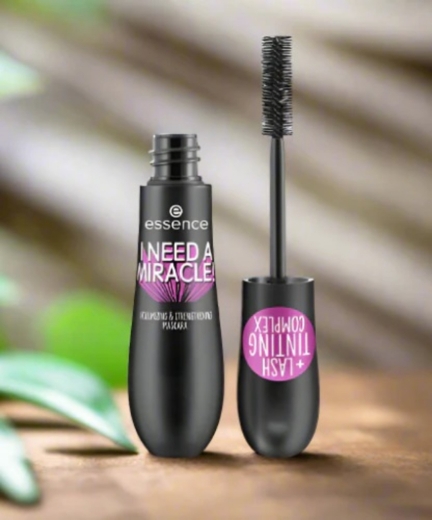 صورة ايسنس مسكارا اي نيد ميريكل أسود 01