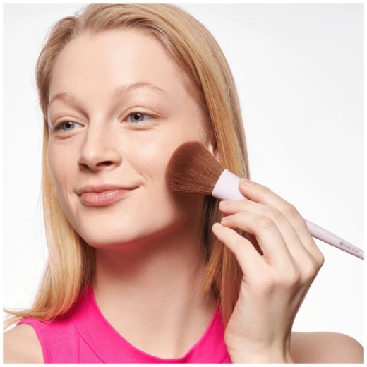 صورة ايسنس فرشاة ظلال العيون 01