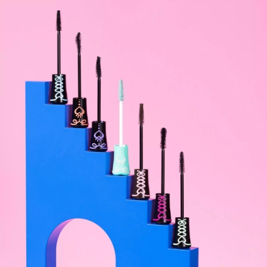 صورة ايسنس ماسكارا لاش برينسس لتكثيف الرموش اسود