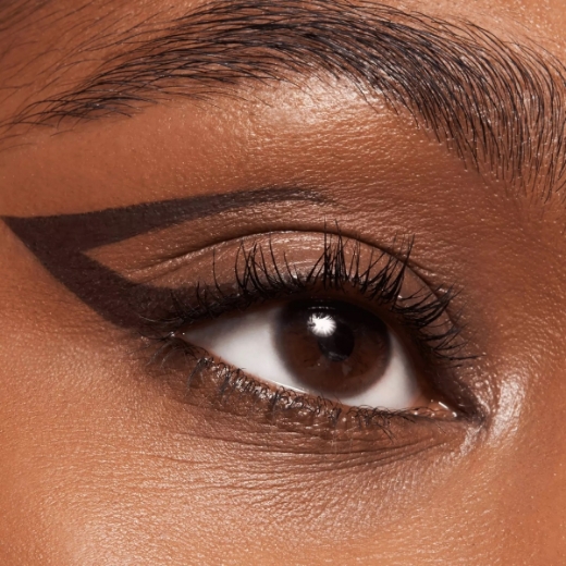 صورة ايسنس قلم عيون يدوم طويلا 01