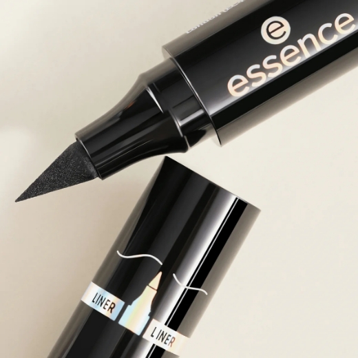 صورة ايسنس قلم تحديد العيون باللون الأسود 01
