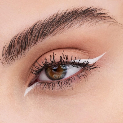 صورة ايسنس قلم كحل كاجال 04 ابيض