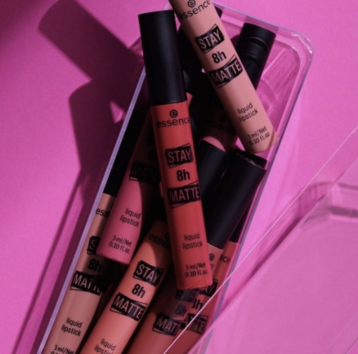 صورة ايسنس روج سائل مطفي غير لامع ثابت ومقاوم للماء - 05