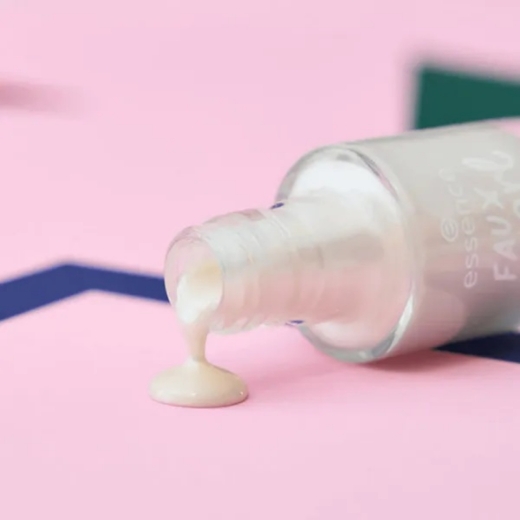 صورة ايسنس طلاء أظافر جل لؤلؤي صناعي 71