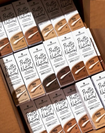 صورة ايسنس كريم اساس مرطب بريتي ناتشورال 190