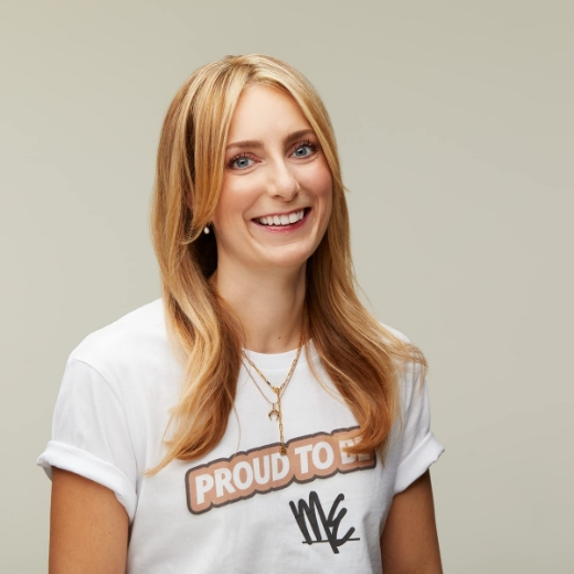 صورة ايسنس كريم الأساس المرطب بريتي ناتشورال 110شفاف