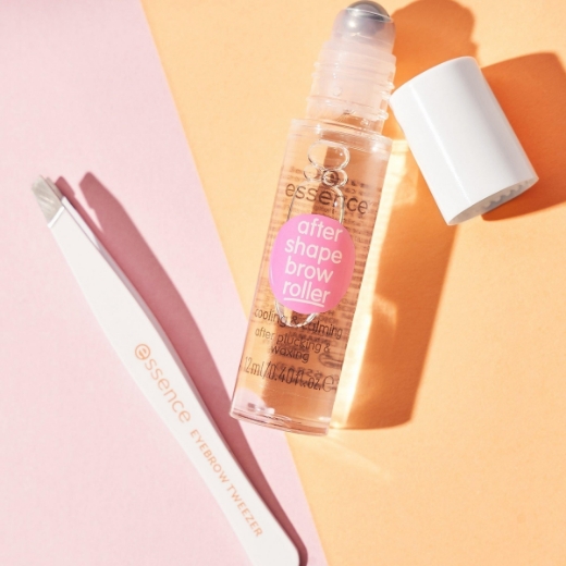 صورة ايسنس بعد تشكيل الحواجب بكرة تبريد وتهدئة 12 مل