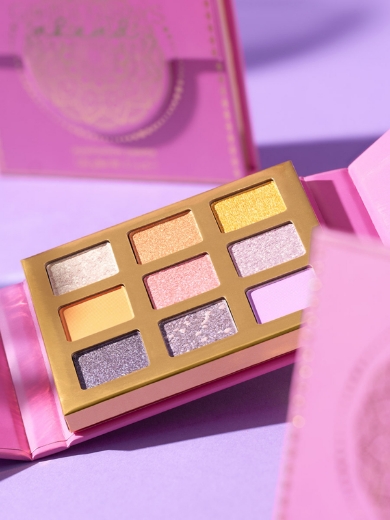 صورة ايسنس باليت ظلال العيون جولدن دايز 01 ليفين فور جولدن دراما 5.85 جم