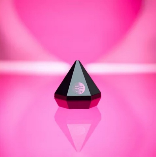 صورة ايسنس مرطب الشفاه و أحمر الخدود الجديد متغير اللون