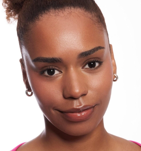 صورة ايسنس ملمع شفاه لامع جوسي بومب 103