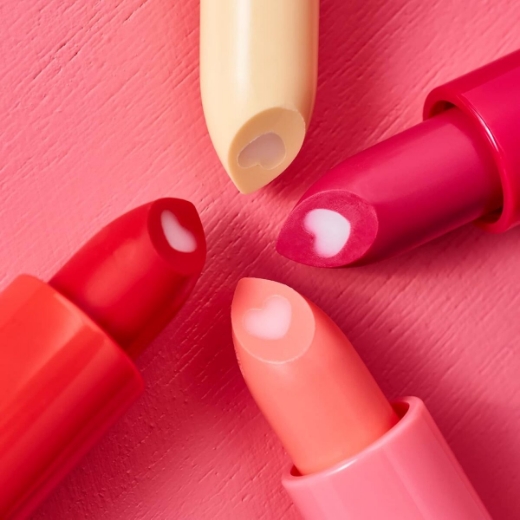 صورة ايسنس مرطب الشفاه الفاكهي هارت كور 02 الفراولة الحلوة 3 جرام