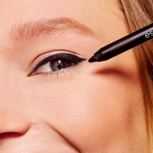 صورة ايسنس قلم تحديد العيون ستاي أند بلاي 01
