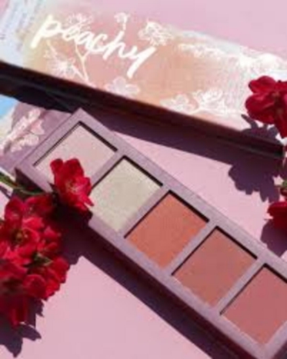 صورة ايسنس باليت احمر خدود وهايلايتر بيتشي بلوسوم 5 لون