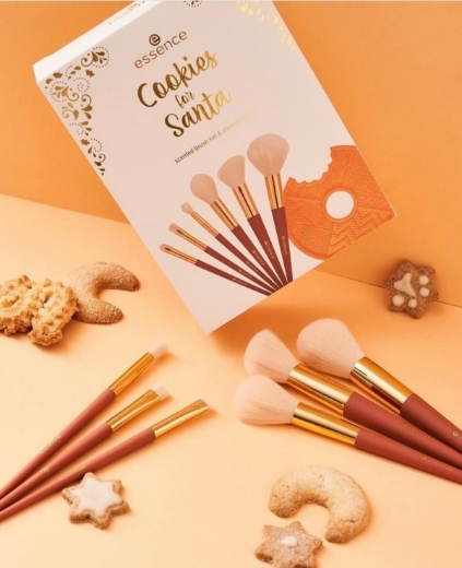 صورة ايسنس مجموعة فرشاة تنظيف برائحة كوكيز سانتا  رقم 01 (7 قطع)