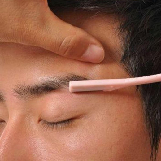 صورة ماكينة تشذيب الحواجب 6 قطع