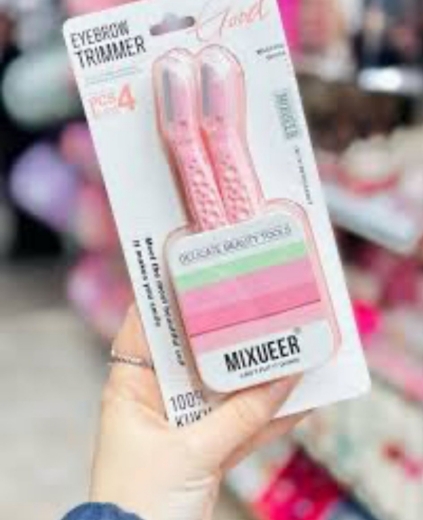 صورة ماكينة تشذيب الحواجب 4 قطع