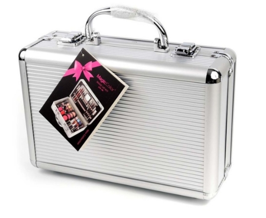 صورة مجموعة مكياج ميسي يونج