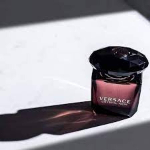 صورة فرساتشي كريستال نوار طقم نسائي رجالي