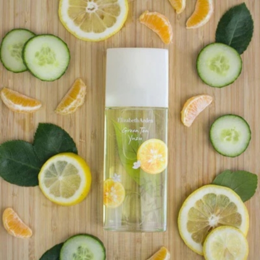 صورة اليزبث اردن جرين تي طقم نسائي