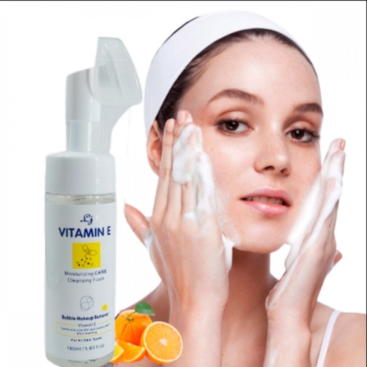 صورة  لوف جوجو غسول فيتامين  مزدوج بفرشاة تنظيف للبشرة وازالة المكياج