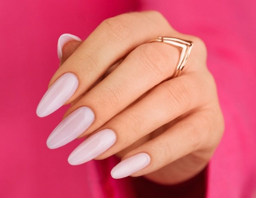 صورة فكتوريا غراء الاظافر