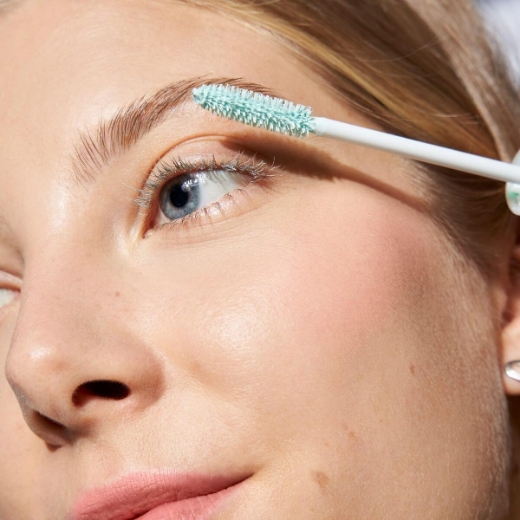 صورة ايسنس ماسكارا لاش برينسيس لإطالة الرموش