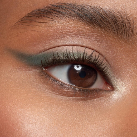 صورة ايسنس ماسكارا لاش برينسيس بتأثير الرموش الصناعية