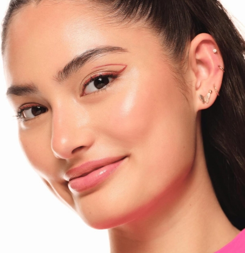 صورة ايسنس محدد عيون سائل 04