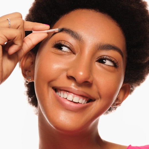 صورة ايسنس مجموعة بودرة الحواجب 03