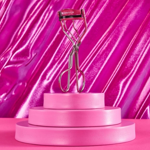 صورة ايسنس أداة تجعيد الرموش  01